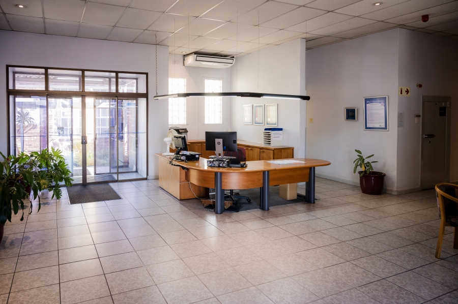 To Let Commercial Property for Rent in Dal Josafat Western Cape